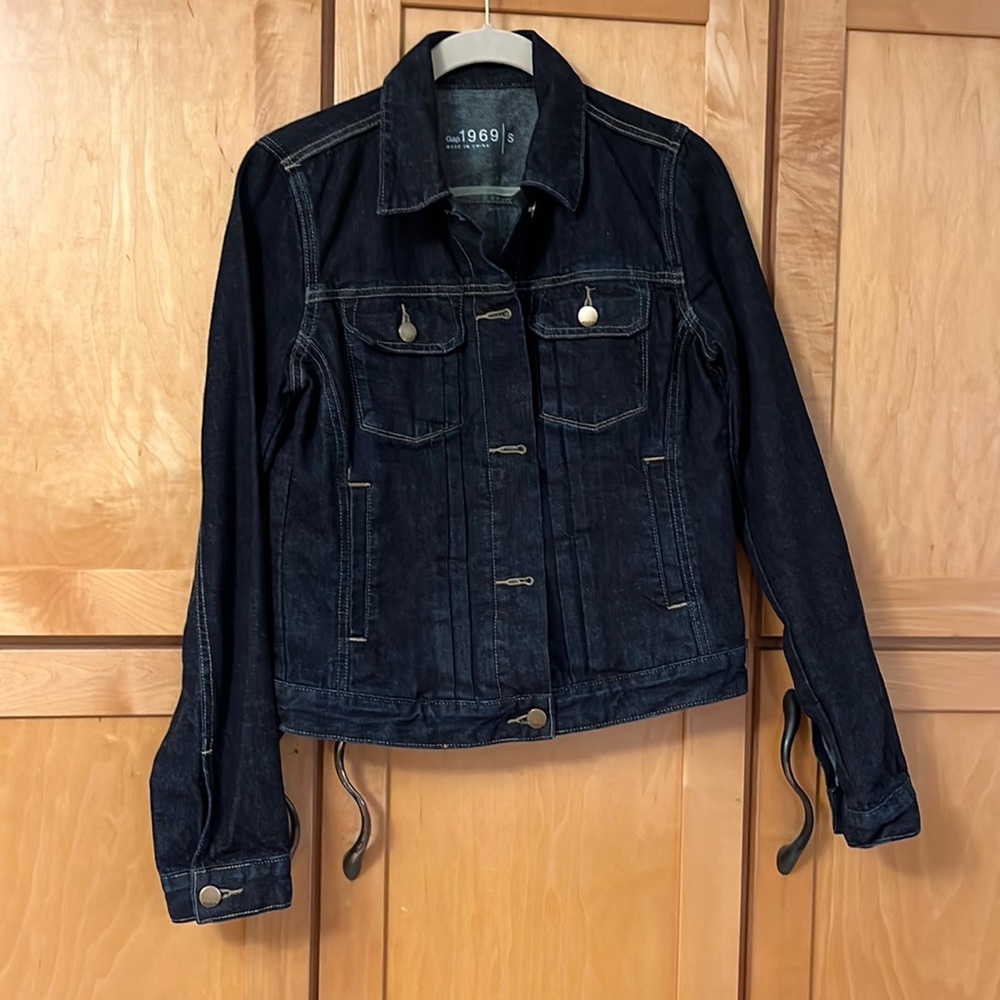 COPY - Gap 1969, denim jacket, size small